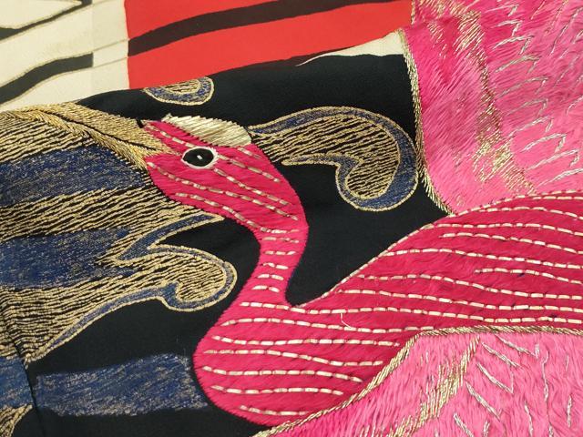 平和屋本店■極上 アンティーク 大正ロマン 振袖 手刺繍 駒刺繍 立波飛鶴紋 黒地 金彩 逸品 CZAA1929s5