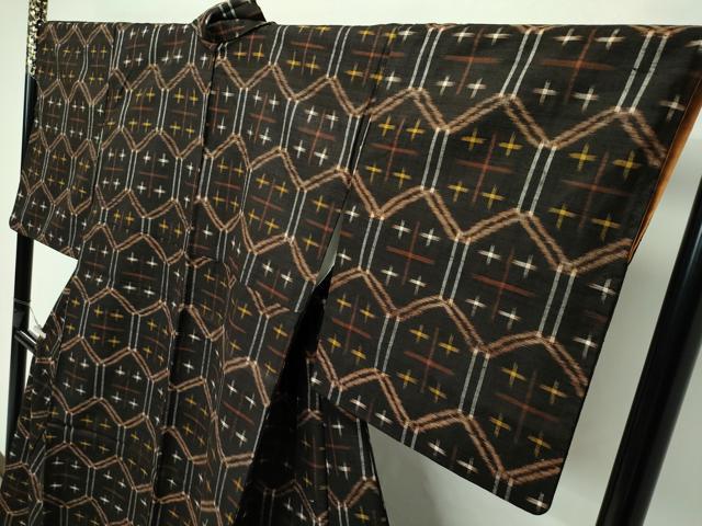 平和屋本店■極上 国指定重要無形文化財 本場久米島紬 手織 草木染 証紙付き 逸品 CZAA2508s5