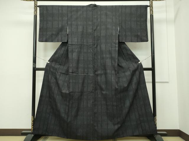 平和屋本店●極上 本場結城紬 重要無形文化財 変わり縞 黒地 逸品 CZAA2566s5