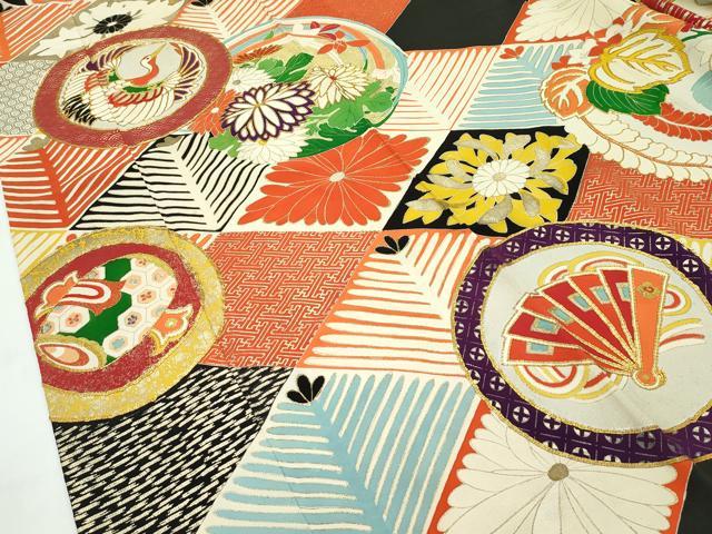 平和屋本店●極上 アンティーク 大正ロマン 振袖 駒刺繍 菱松葉宝尽くし丸文 黒地 金銀彩 逸品 CZAA2766s5