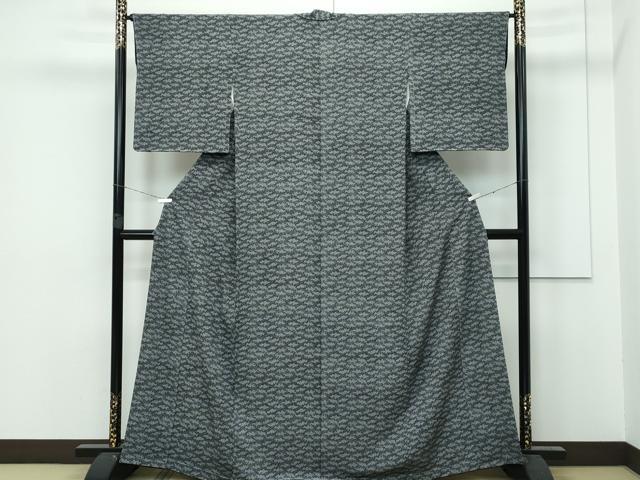 平和屋本店■極上 人間国宝 染:小宮康孝 型:武田忠孝 江戸小紋 芝草花文 黒地 三越扱い 伊達衿・反端付き 逸品 未使用 CZAA3113s5