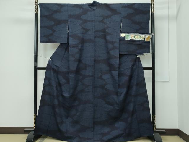 平和屋着物▽極上 本場結城紬 重要無形文化財 単衣 80亀甲 雲重ね文 濃紺地 証紙付き 逸品 CZAA3156s5