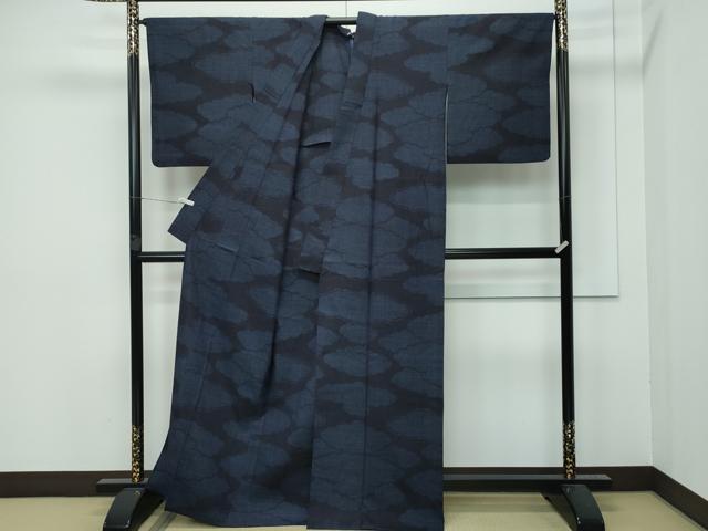平和屋着物▽極上 本場結城紬 重要無形文化財 単衣 80亀甲 雲重ね文 濃紺地 証紙付き 逸品 CZAA3156s5