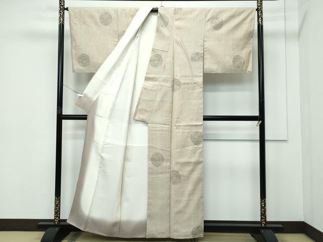 平和屋本店■極上 本場結城紬 重要無形文化財 奥順 モロ入り 100亀甲 白橡色地 吉祥丸文 証紙付き 逸品 未使用 CZAA3378s5