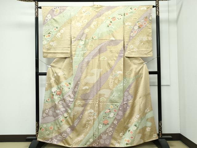 平和屋着物●極上 訪問着 駒刺繍 絞り 松竹梅吉祥草花文 暈し染め 金彩 榛色地 逸品 CZAA4982s6