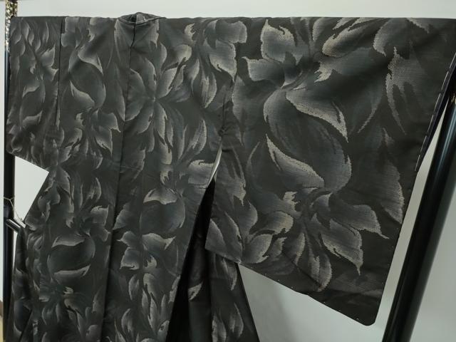 平和屋着物●極上 本場大島紬 9マルキ 草花文 逸品 未使用 CZAA5074s6