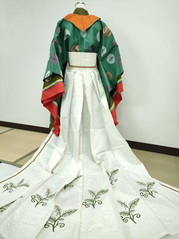 平和屋本店●極上 十二単セット 唐衣・表着・裳 和装 婚礼 結婚式 神社挙式 唐織 舞蝶丸文 逸品 CZAA5248s6