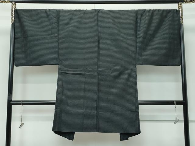 平和屋着物∞極上 男性 長羽織 紬地 和達人 横段文 黒地 逸品 CZAA5470s6