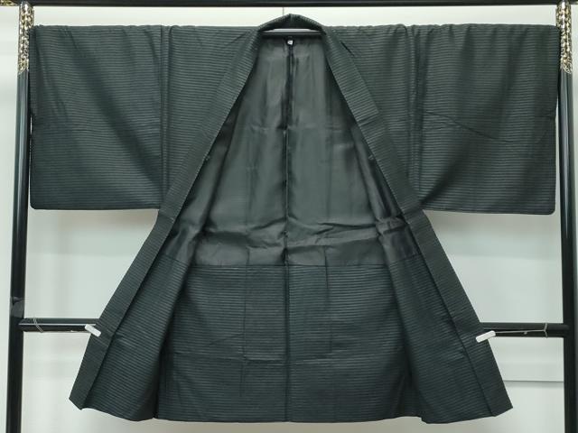 平和屋着物∞極上 男性 長羽織 紬地 和達人 横段文 黒地 逸品 CZAA5470s6