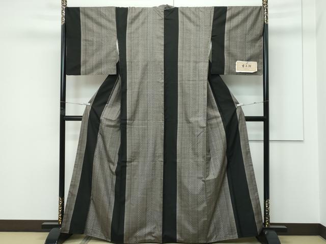 平和屋本店●希少 本場大島紬 吉三郎 吉織物謹製 割込絣織 間道 ますいわ屋扱い 証紙付き 逸品 CZAA5713s6