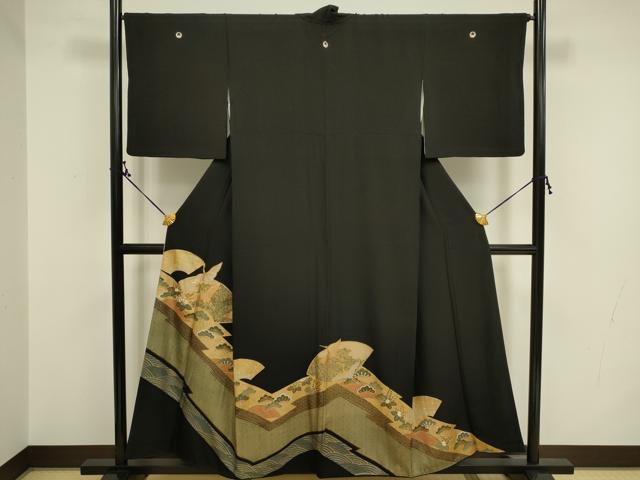 平和屋着物■豪華黒留袖 駒刺繍 吉祥地紙飛鶴文 金彩 正絹 逸品 DAAL3469qp