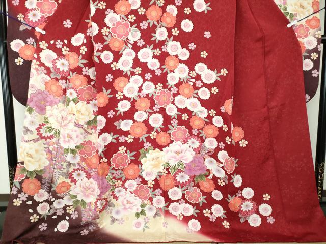 平和屋着物●豪華振袖 駒刺繍 束ね熨斗花文 暈し染め 金彩 金通し地 正絹 逸品 DAAQ2867ps