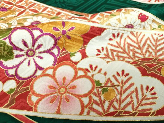 平和屋着物●豪華振袖 駒刺繍 束ね熨斗吉祥花文 金彩 正絹 逸品 DAAQ2910ps