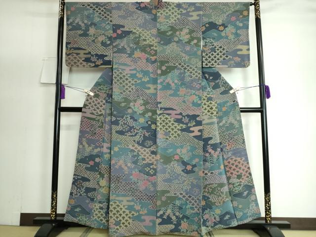 上質な小紋袷着物　型染　菊尽くし　鬼しぼ縮緬　高身長の方向け 上質な小紋袷着物 型染 菊尽くし 鬼しぼ縮緬 高身長の方
