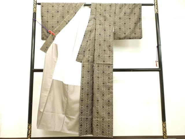 平和屋着物●希少 本場大島紬 龍郷絣 7マルキ 花菱文 正絹 逸品 DAAS2329tw