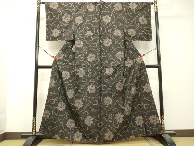 平和屋着物●本場大島紬 7マルキ 古代染色純泥染 花唐草文 岡江文義作 証紙付き 正絹 逸品 DAAS2390tw