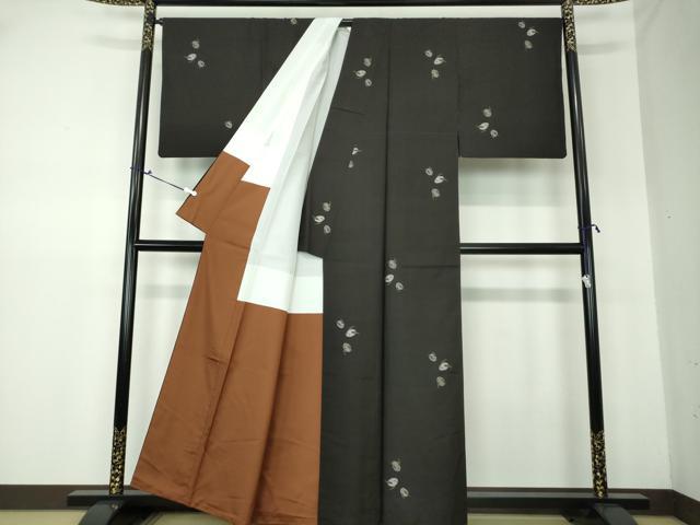 平和屋着物●本場大島紬 9マルキ 総絣 地空 古代染色純泥染 泥の舞 雪兎 竹千雅 たけがわ織物謹製 証紙付き 逸品 DAAS3046ps