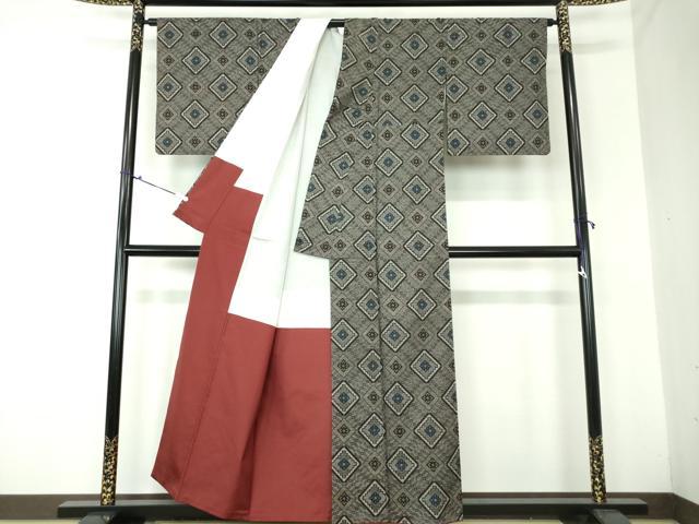 平和屋着物●本場大島紬 龍郷絣 花菱文 正絹 逸品 DAAS3292ps