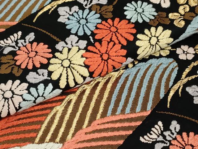 平和屋着物●六通柄袋帯 唐織 立波花文 黒地 金糸 正絹 逸品 DAAT0284ob