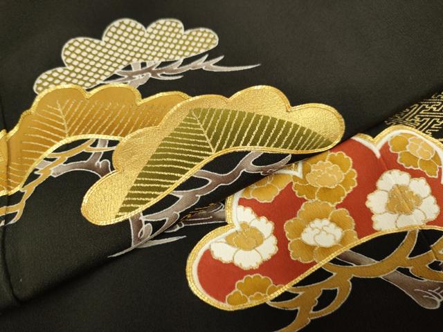 平和屋着物●創業460年・千總 黒留袖 駒刺繍 枝松文 金彩 正絹 逸品 DAAV3221du