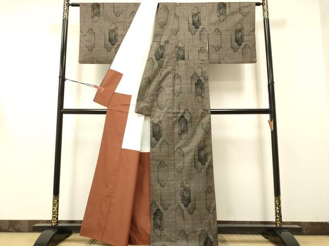 平和屋着物●本場大島紬 7マルキ 枝葉文 正絹 逸品 DAAV3233du