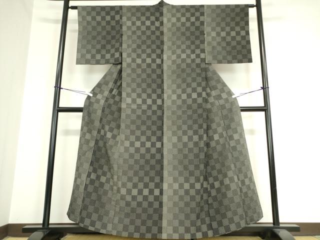 平和屋着物▽上質なお召 単衣 市松文 黒地 正絹 逸品 DAAV5994az
