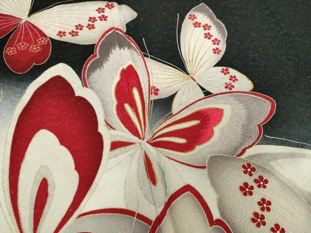 平和屋着物●豪華振袖 刺繍 舞蝶文 暈し染め 金糸 銀通し地 正絹 逸品 DAAV6509ps
