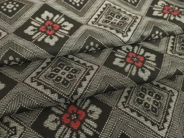 平和屋着物●本場大島紬 龍郷絣 花菱文 正絹 逸品 DAAV6515ps