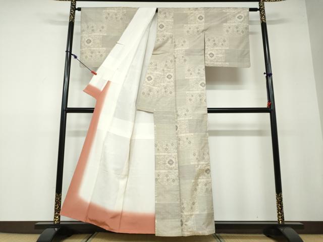 平和屋着物●本場大島紬 白大島 9マルキ 格子草花文 正絹 逸品 DAAW5083ud