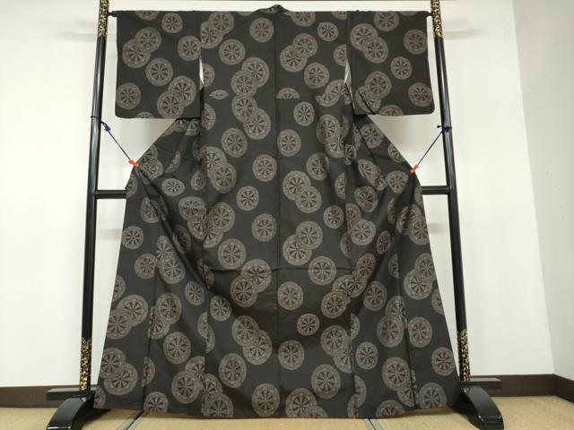 平和屋着物●本場大島紬 源氏車文 正絹 逸品 DAAW5093ud