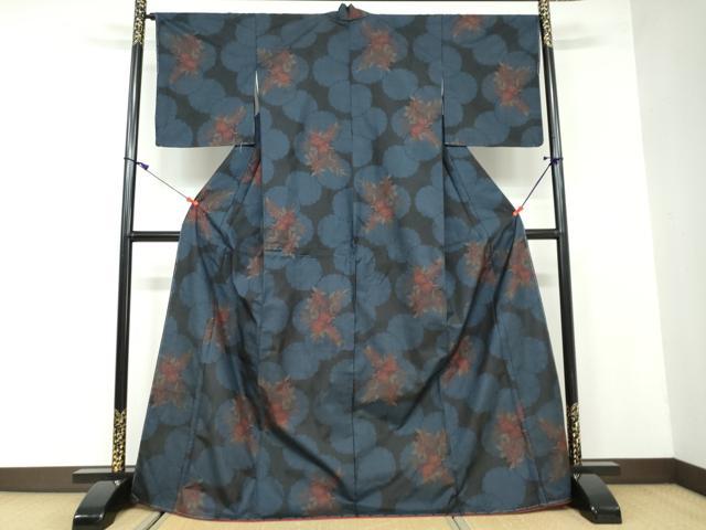 平和屋着物●本場大島紬 7マルキ 雪輪草花文 正絹 逸品 DAAW5191ud