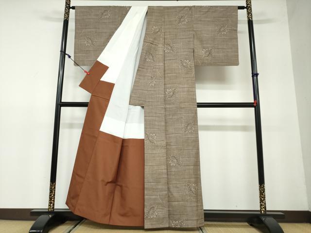 平和屋着物●本場大島紬 7マルキ 草花文 正絹 逸品 DAAW5422ud