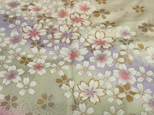 平和屋着物●豪華振袖 駒刺繍 舞桜文 暈し染め 金銀彩 正絹 逸品 DAAW5660ud