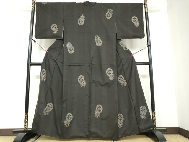平和屋着物●本場大島紬 7マルキ 地空き 源氏車文 正絹 逸品 DAAW5670ud