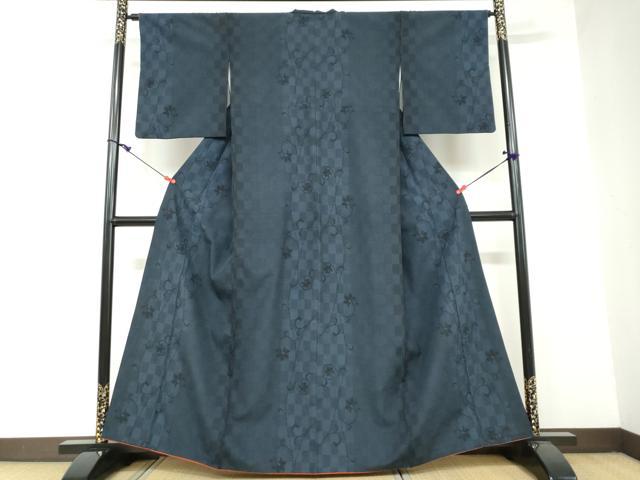 平和屋着物●本塩沢 110亀甲 花唐草間道 正絹 逸品 DAAW5815ud