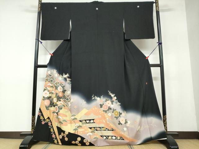 平和屋着物●豪華黒留袖 作家物 駒刺繍 吉祥草花文 暈し染め 金銀彩 正絹 逸品 DAAW5967ud