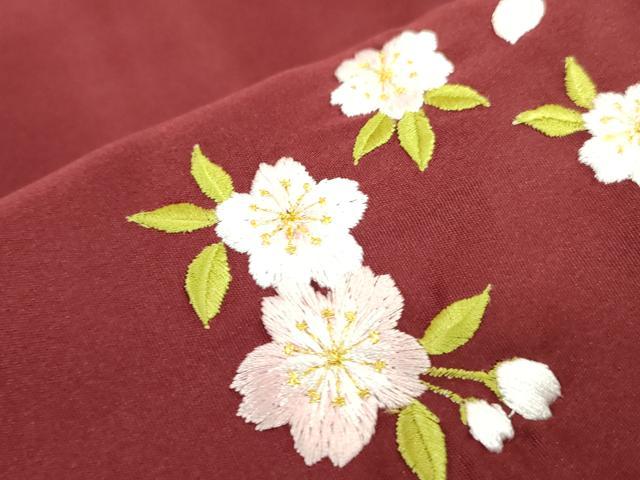 平和屋着物●女性 行灯袴 総刺繍 舞桜文 金糸 洗える着物 DAAX1519op