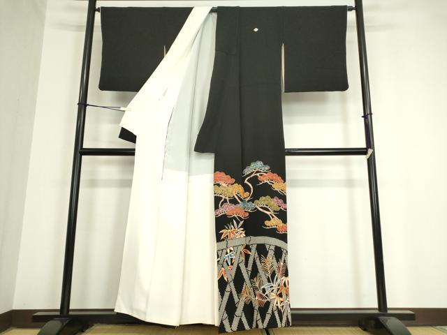 平和屋着物●豪華黒留袖 駒刺繍 籬松文 金糸 正絹 逸品 DAAX3780az