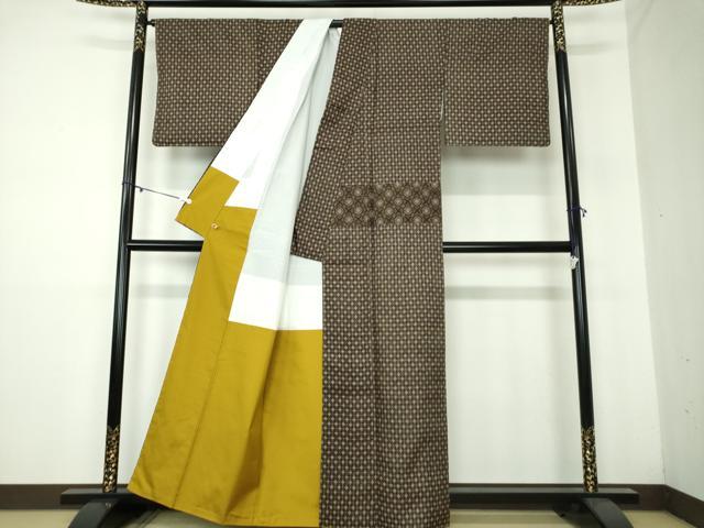 平和屋着物●本場大島紬 幾何学文様 さが美扱い 正絹 逸品 DAAY1485ps