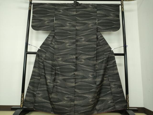 平和屋着物●本場大島紬 7マルキ 流水文 正絹 逸品 DAAY1747ps