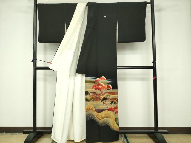 平和屋着物■豪華黒留袖 駒刺繍 松文 暈し染め 金彩 正絹 逸品 DAAY7920sf