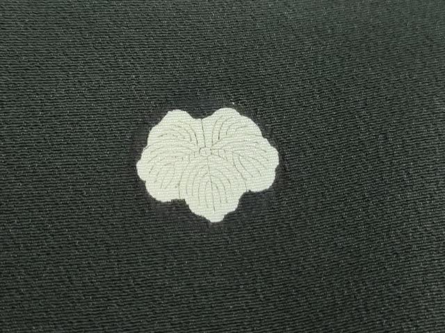 平和屋着物■豪華黒留袖 駒刺繍 菊尽くし 金彩 正絹 逸品 DAAZ1318qa