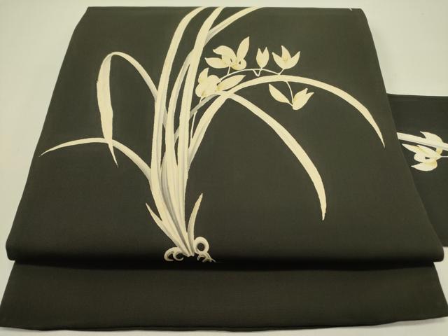 平和屋着物○塩瀬 九寸名古屋帯 草花 黒地 正絹 逸品 DAAZ2834op