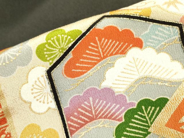 平和屋着物■豪華黒留袖 駒刺繍 双鶴花松文 金彩 正絹 逸品 DAAZ2898op