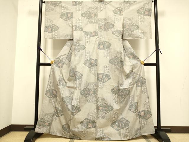 平和屋着物●本場大島紬 白大島 総絣 7マルキ 切嵌更紗花文 正絹 逸品 DAAZ5048du
