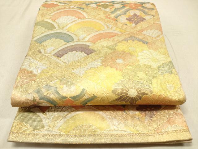 A 148六通帯 多彩金銀糸　美品 名品 幾何学 横段縞金糸 着物 A 148六通帯 多彩金銀糸 美品 名品 幾何学 横段縞