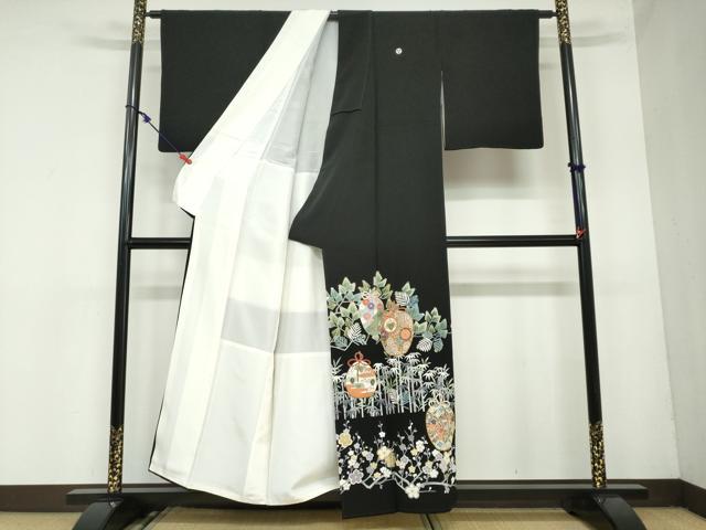 平和屋着物●豪華黒留袖 作家物 駒刺繍 陶器草花文 金彩 正絹 逸品 DAAZ7040ud