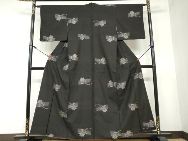 平和屋着物●本場大島紬 地空き 9マルキ 舞花文 正絹 逸品 未使用 DAAZ7388ud