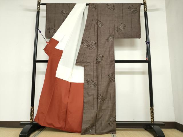 平和屋着物●本場大島紬 7マルキ 草花丸文 正絹 逸品 DAAZ7430ud