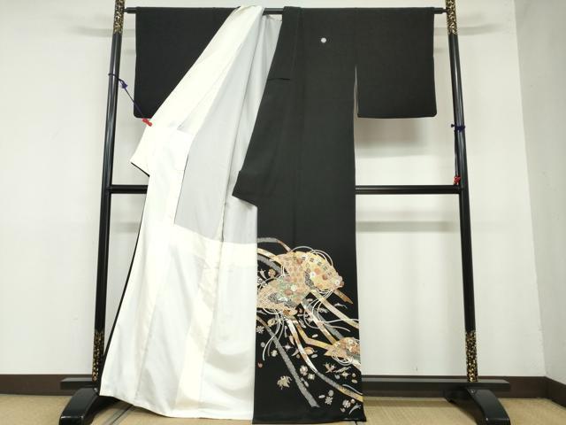 平和屋着物●豪華黒留袖 駒刺繍 宝尽くし扇面草花文 金彩 正絹 逸品 DAAZ7562ud
